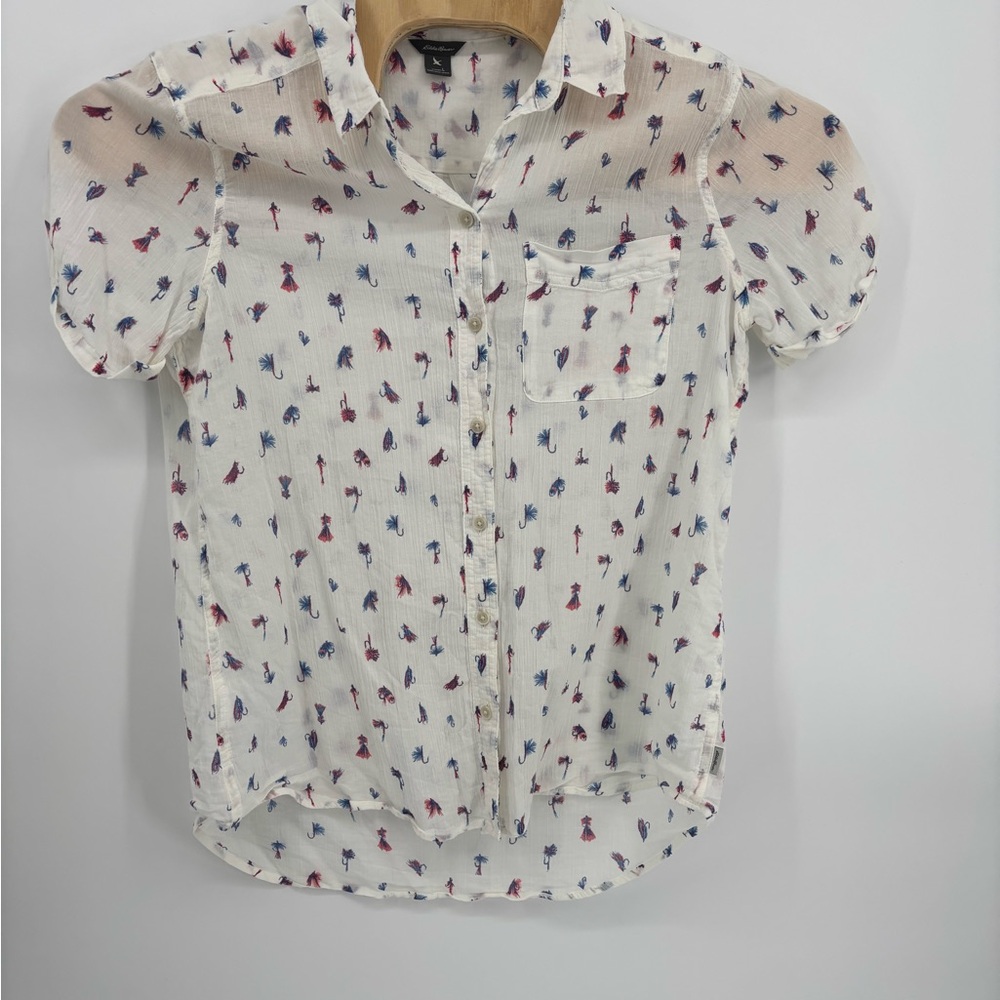 Eddie Bauer Women's L Fly Fishing Lure Print Shirt Short Sleeve Cotton White - Picture 2 of 7